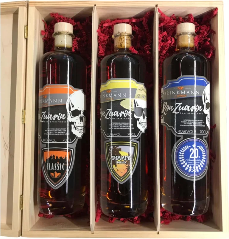 Ron Zuarin Rum Selection 3 x 0,7 ltr. in eleganter Holzbox - Summer Edition, Classic & 20th Anniversary - Hochwertiges Premium-Rum-Set für Kenner - 40% Vol. Nur Für Kurze Zeit