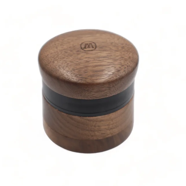 Kleiner Holzgrinder Marley Natural – 4-teilig aus Walnuss & Aluminium · Taschengröße Preiswert